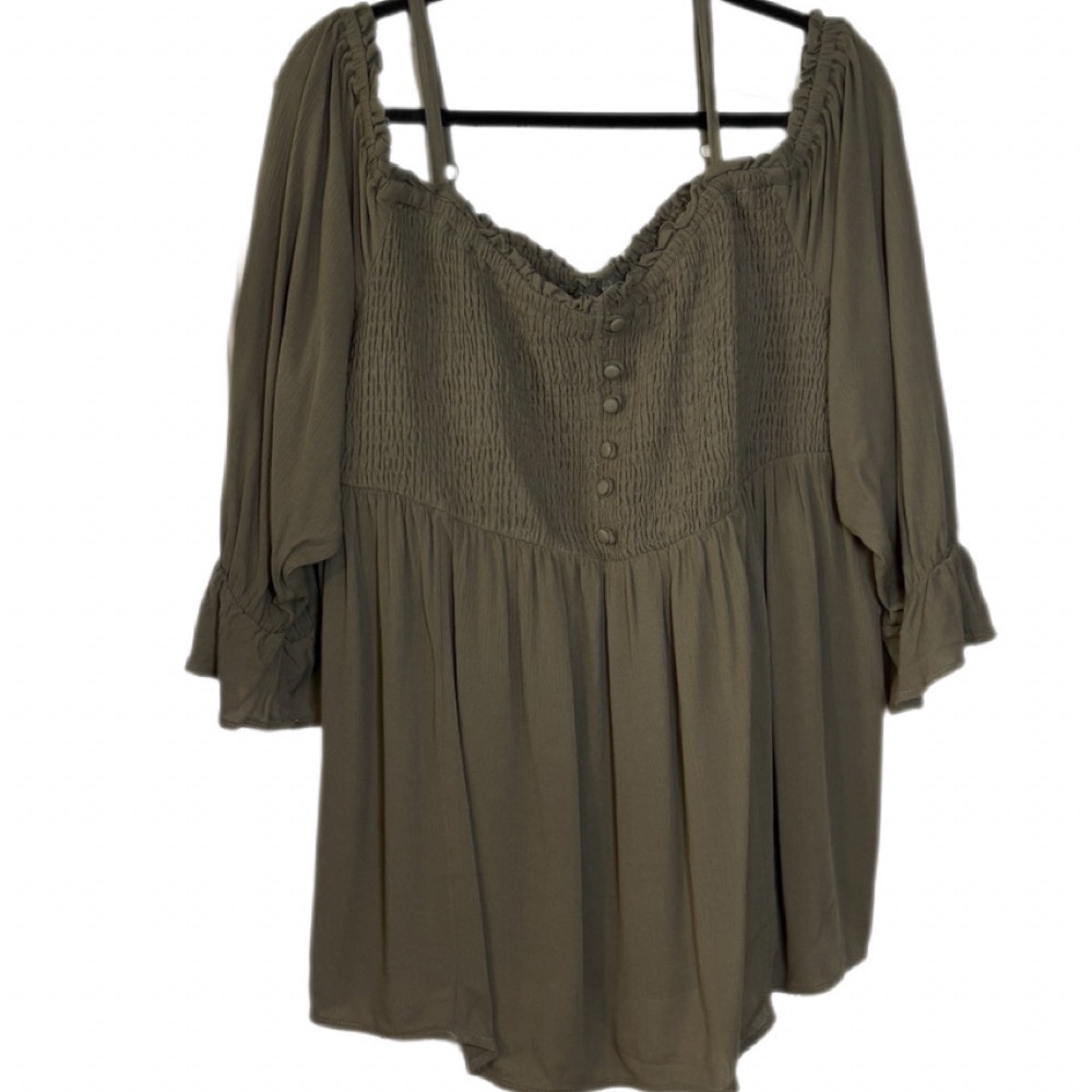 Torrid Babydoll Crinkle Gauze Smocked Cold Shoulder Top, Green NWT, Size 2X